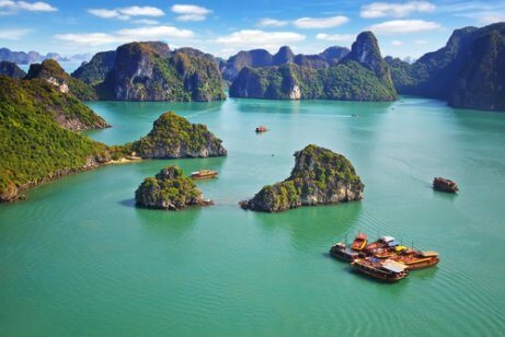 Ha Long-bugten er et vandområde på 1.500 km² i det nordlige Vietnam i Sydøstasien